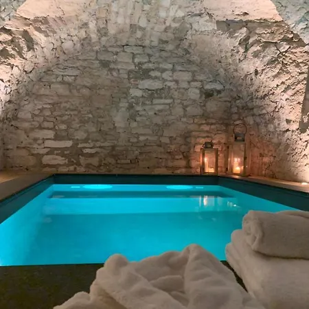 D'hotes Du Chateau