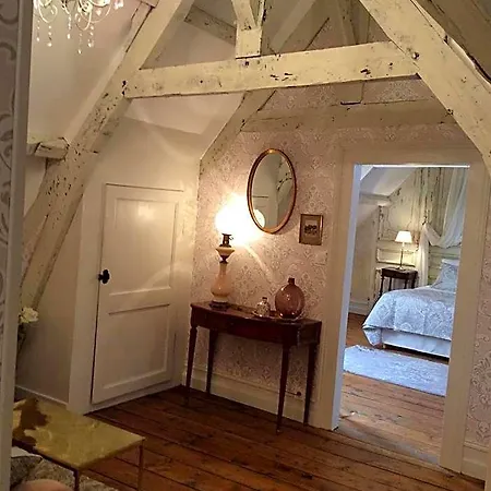 D'hotes Du Chateau 4*