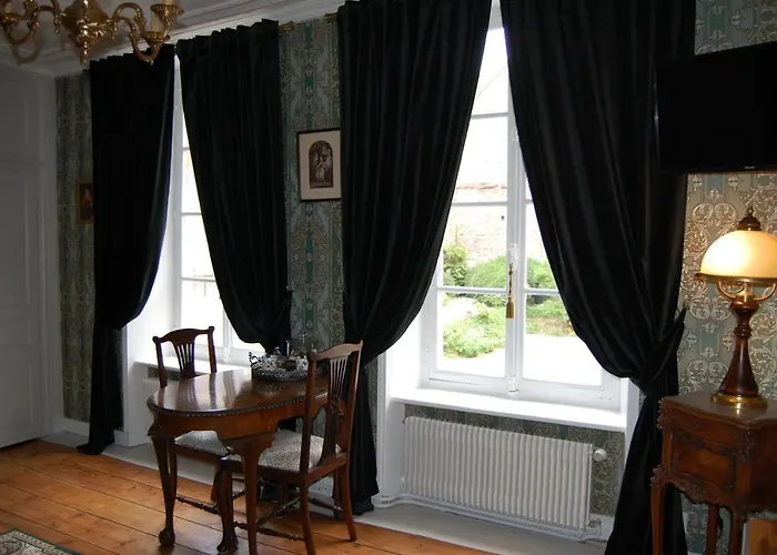 Bed & Breakfast D'hotes Du Chateau 4*