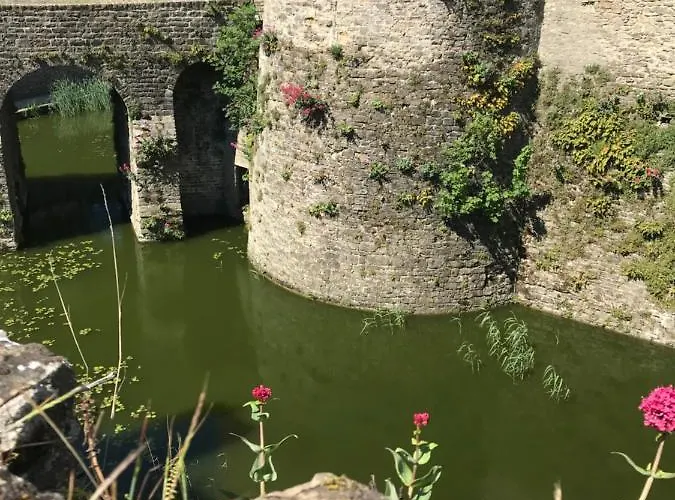 D'hotes Du Chateau 4*