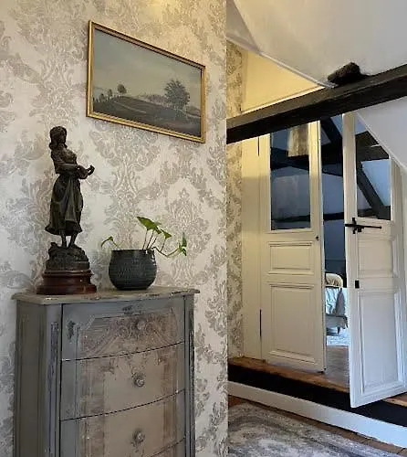 D'hotes Du Chateau 4*